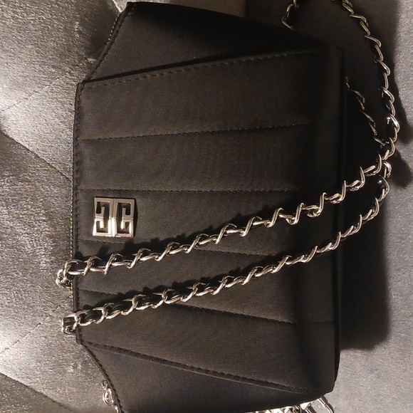 Givenchy Parfums Handbags - Givenchy Quilted Cosmetic Pouch